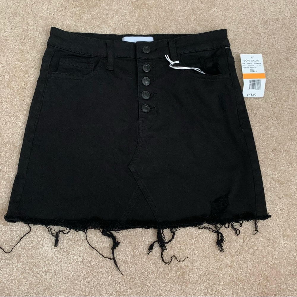 Brand new black jean skirt from Von Maur